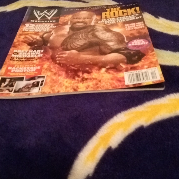 WWE magazine - Picture 5 of 7